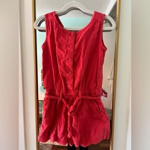 GAP kids red romper. Girls size Small (6-7). Lightweight material.